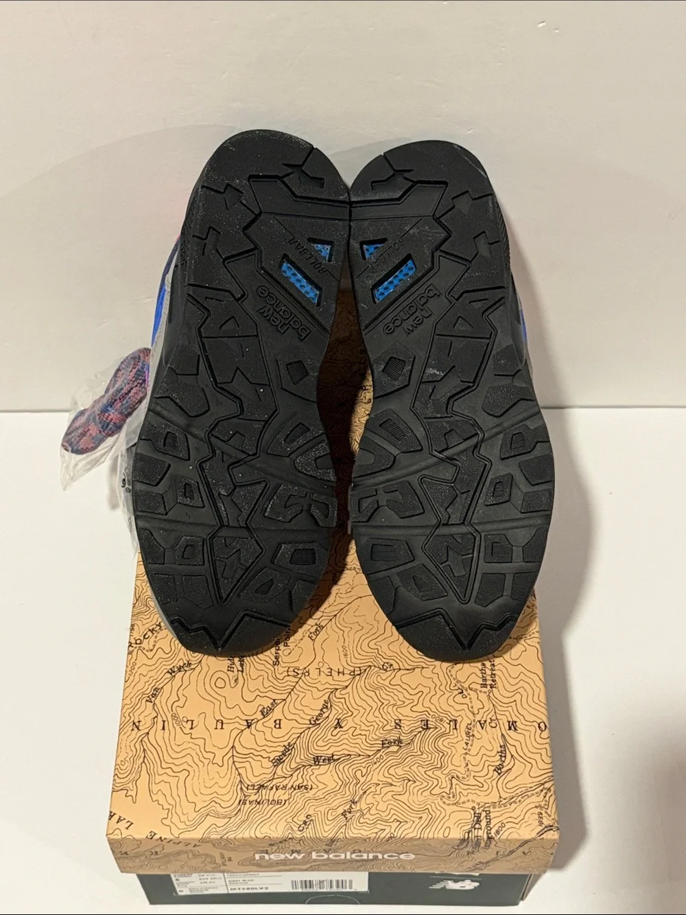 NB580 x Levi ‘Dark Grey’ Sz: 6 (MT580LV2)